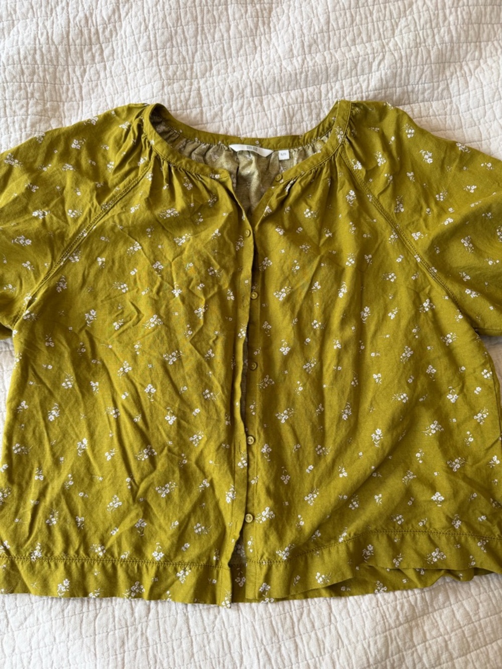 Button-Front Women’s Top in Olive Green with Subtle Floral Print
